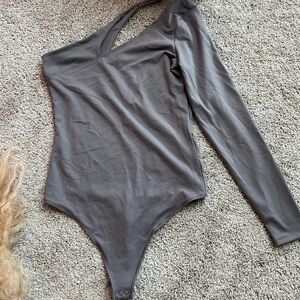 Abercrombie soft AF body suit one shoulder gray